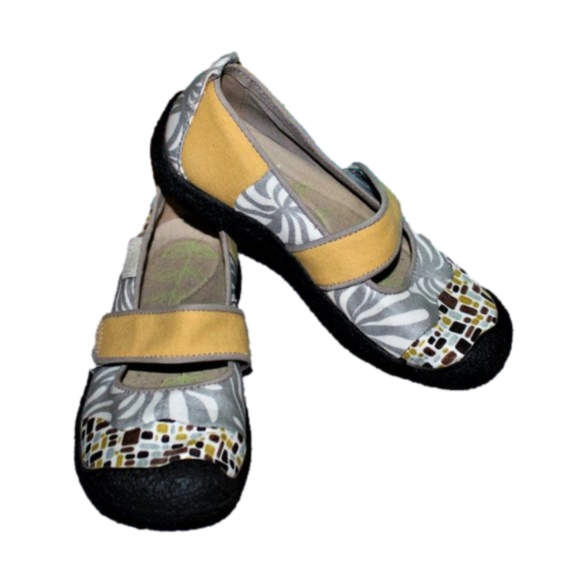 Keen Shoes - EUC LADIES KEEN MARY JANES - SIZE 6 - MULTI.
